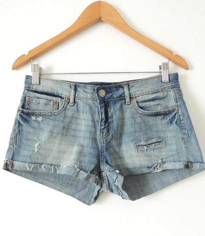 Short Aeropostale (talla 6)