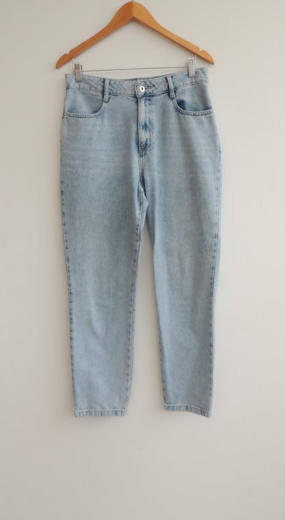 Jean Leonisa (talla EUR 40)