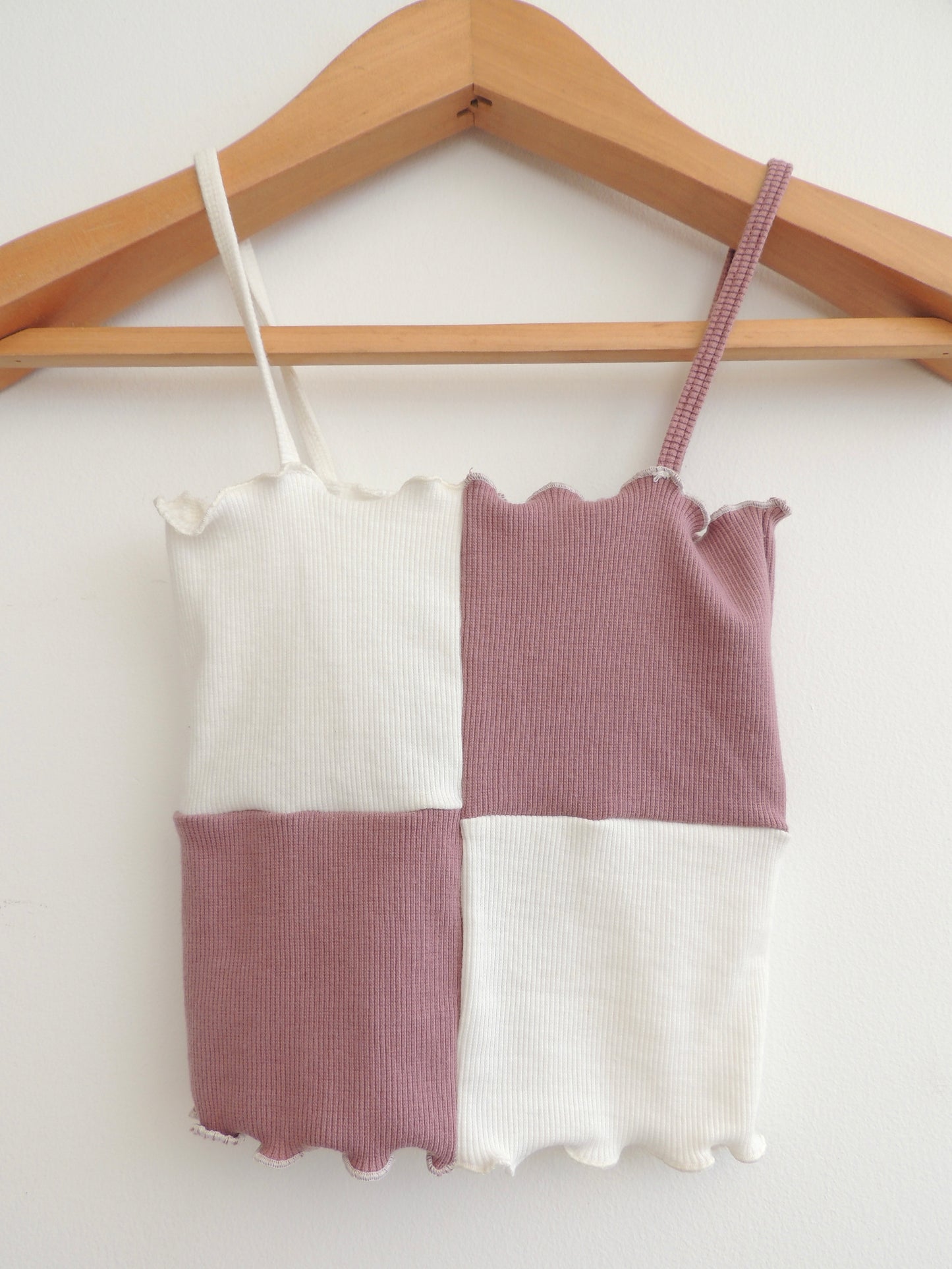Top sin marca (sin talla, como S)