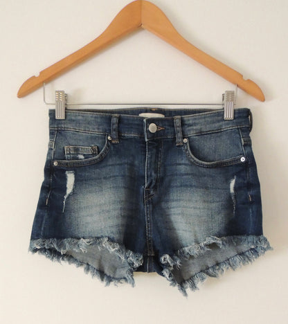 Short H&M (talla EUR 34 = USA 4)